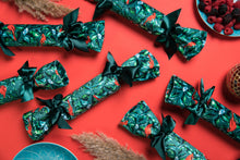 Load image into Gallery viewer, Reusable Christmas crackers

